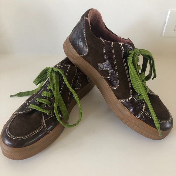 John Fleuvog Croc & Suede sneakers size 7